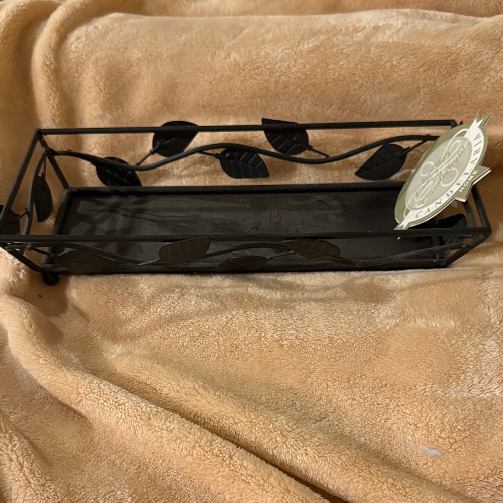 Elegant Black Metal Leaf Design Tray